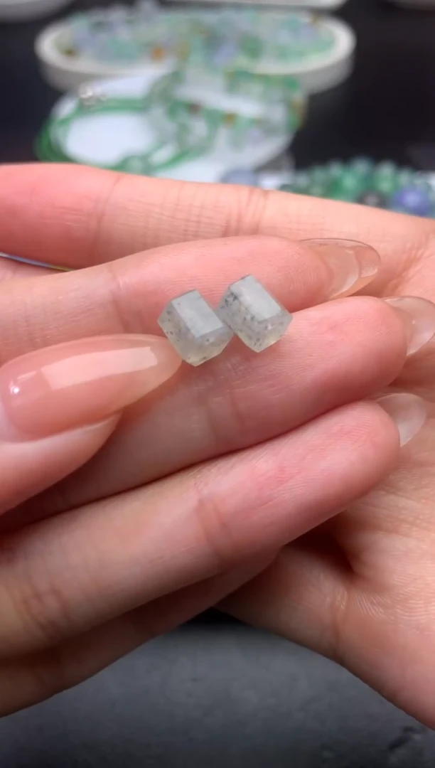 【闪购商品】定制翡翠未镶嵌毛货
