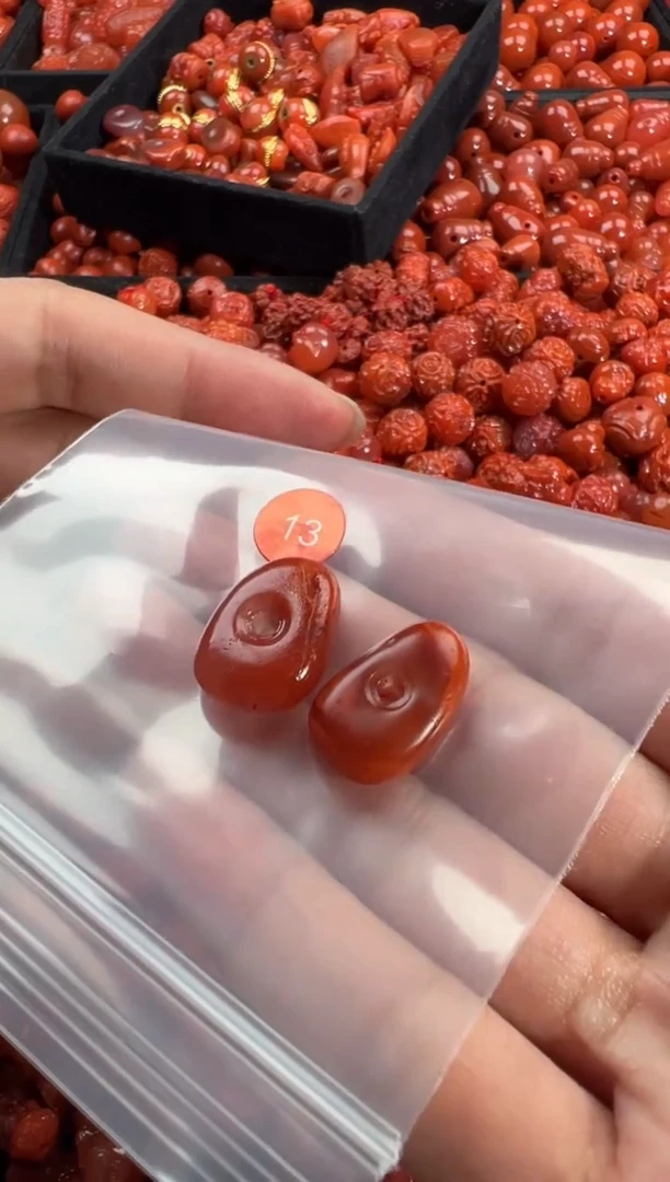 颈饰未镶嵌南红玛瑙1