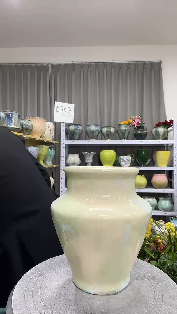 【12   .2    】 花盆     高度 ： 22    口径13