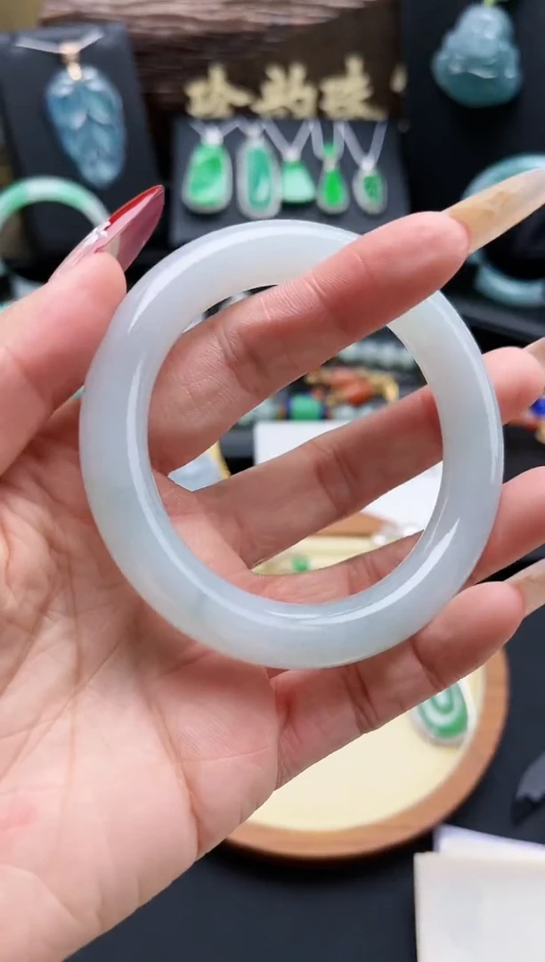 【闪购商品】翡翠手镯未镶嵌翡翠手镯