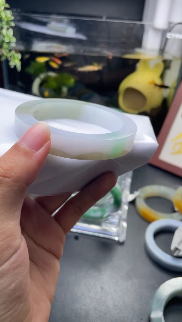 未镶嵌毛胚手镯定制翡翠毛胚定制