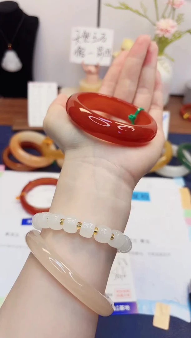 【闪购商品】石英质玉手镯未镶嵌243-玛瑙-圈口56