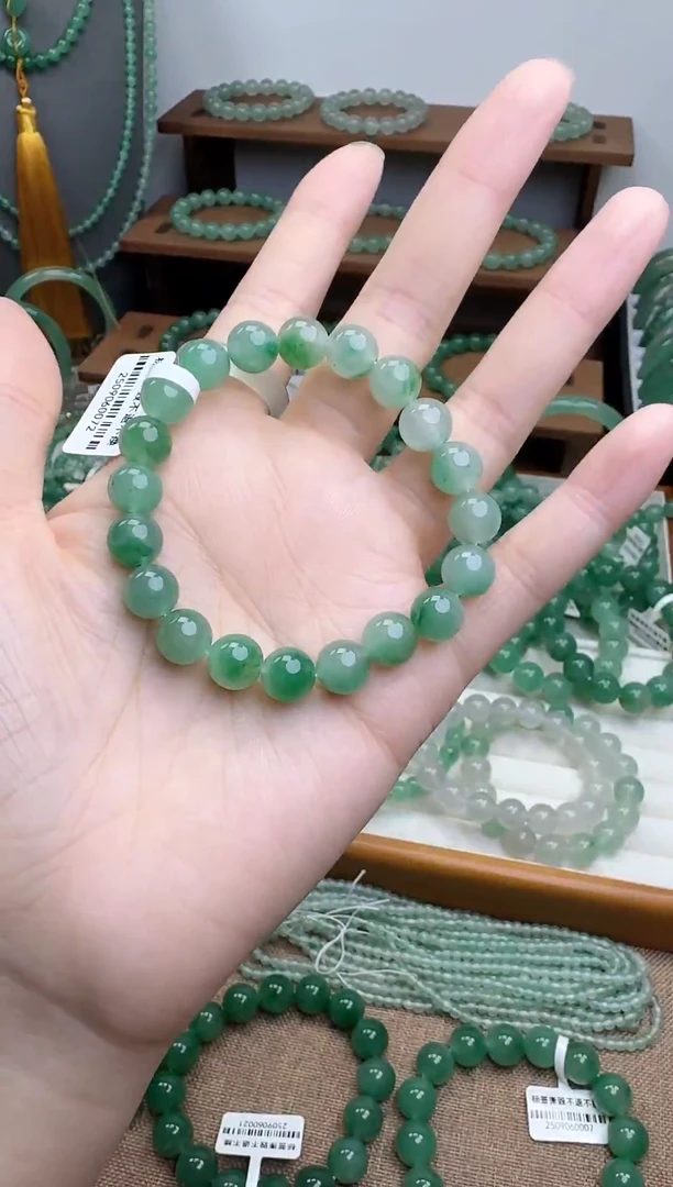 未镶嵌手串石英质玉天然非洲翠手串卡9MM