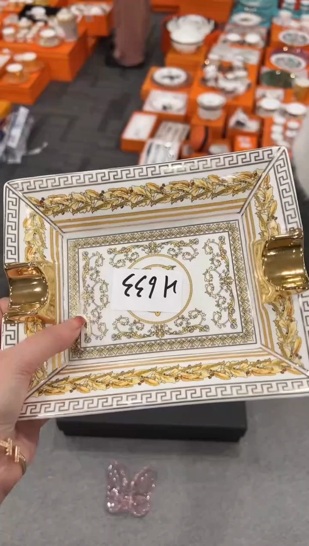 【闪购商品】杯H633--------------