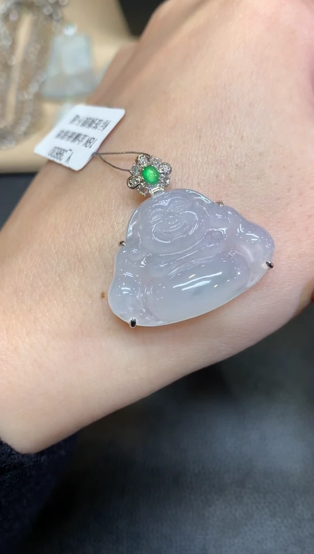 【闪购商品】翡翠颈饰18K金镶嵌佛公【无服务费】