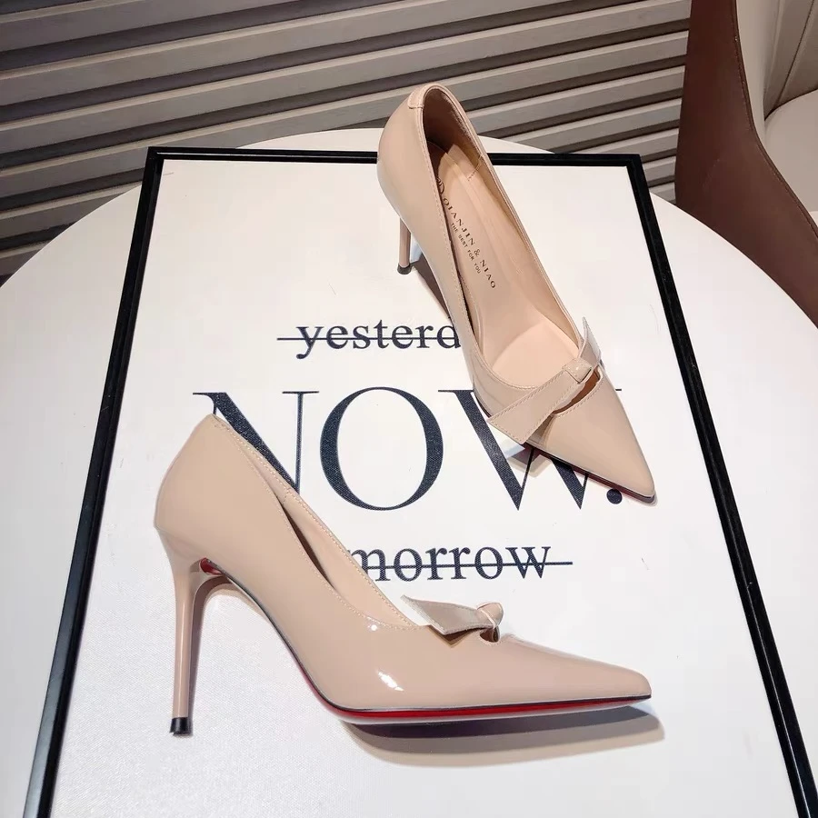 礼服高跟鞋女细跟气质御姐性感裸色尖头蝴蝶结漆皮浅口百搭单鞋