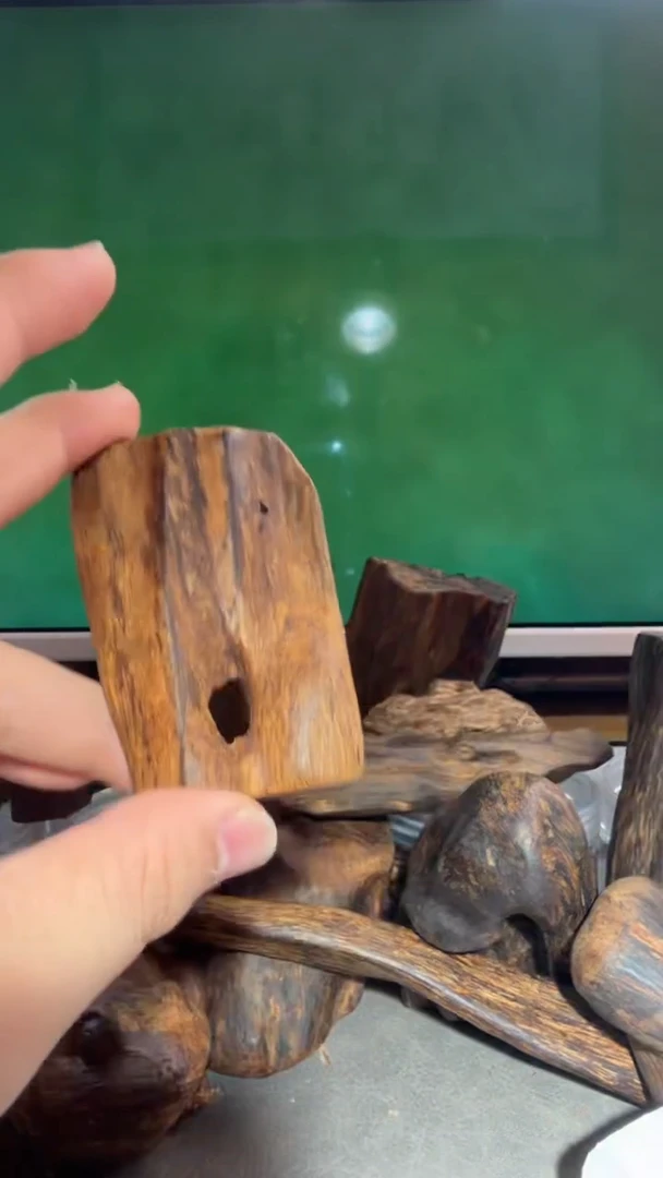 沉香吊坠多样性发一