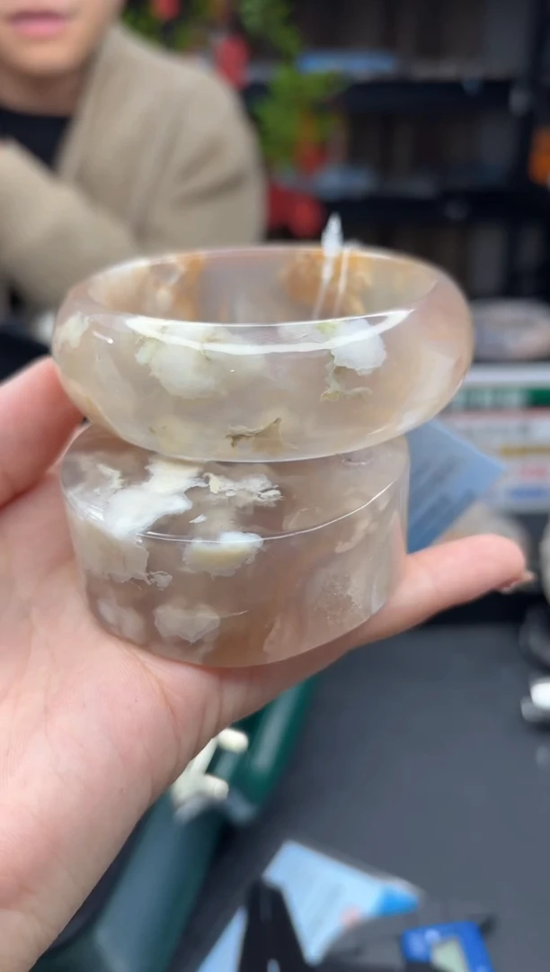 【闪购商品】石英质玉手镯未镶嵌2028（64圈赠送镯心）