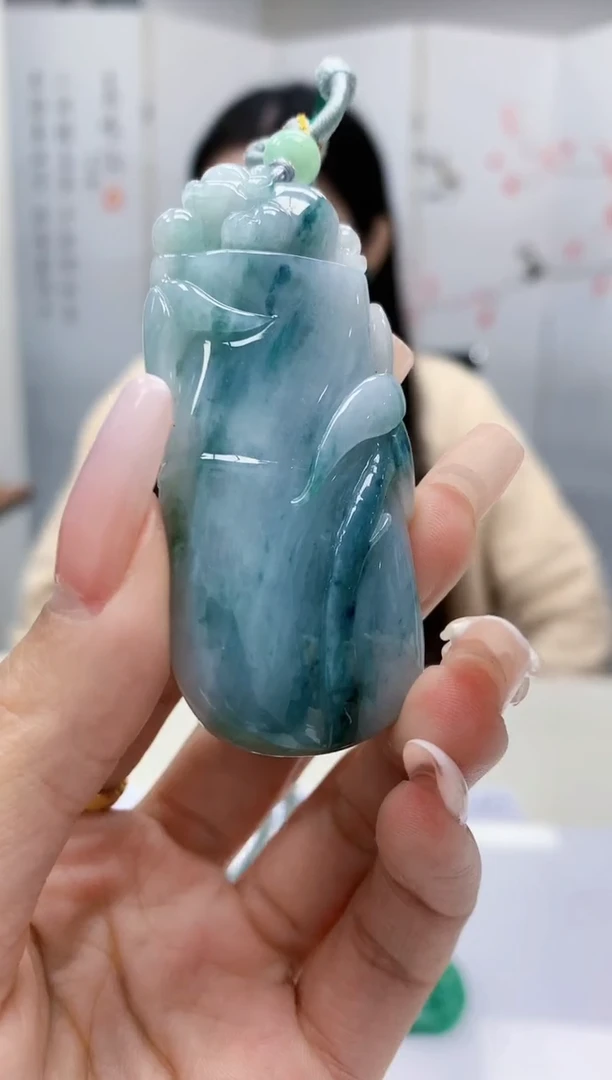 【闪购商品】定制翡翠未镶嵌0405lr-毛货挂件63