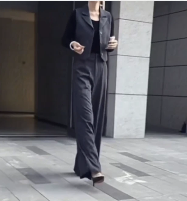 2025早秋时尚潮流百搭爆款女装乖X5122