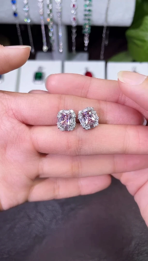 合金颈饰合成钻石粉宝耳钉