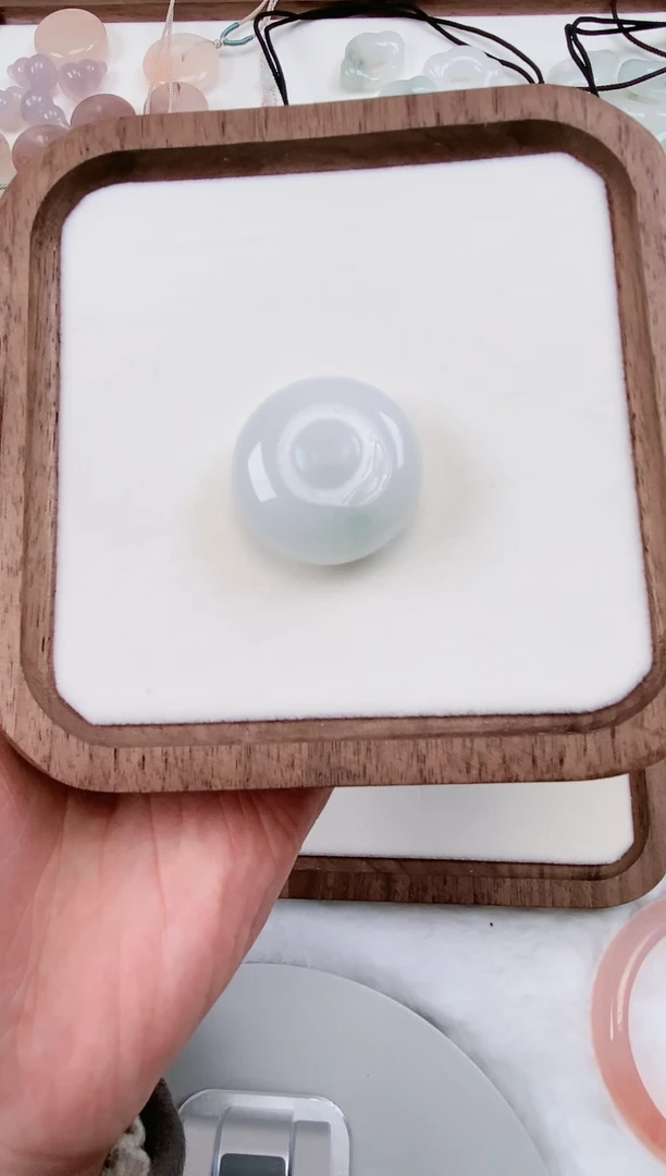 【闪购商品】石英质玉颈饰未镶嵌24