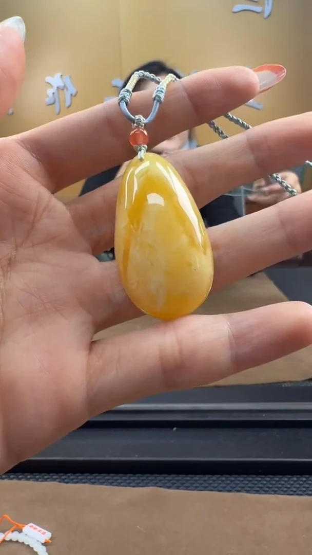 琥珀颈饰未镶嵌挂件