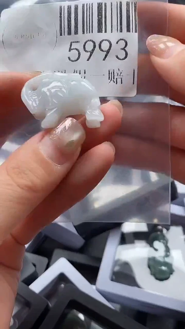 吊坠(不含链)未镶嵌翡翠5993