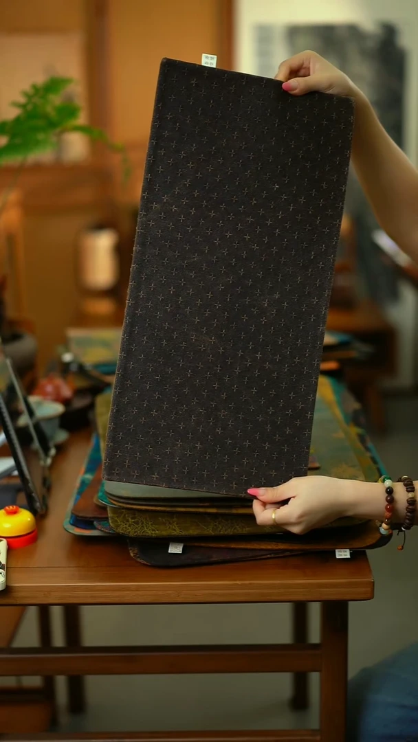 豪***蝈小十字纹