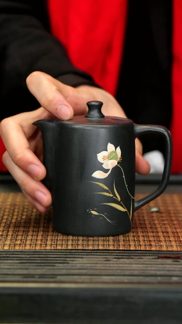 【闪购商品】紫砂茶壶32君子兰 清莲