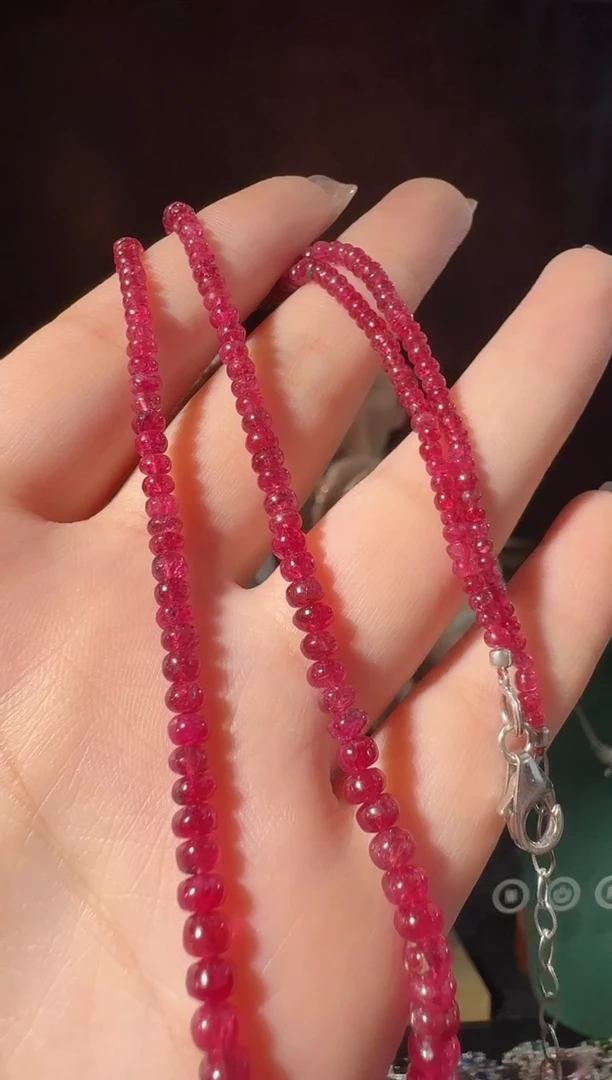 未镶嵌颈饰尖晶石珠串