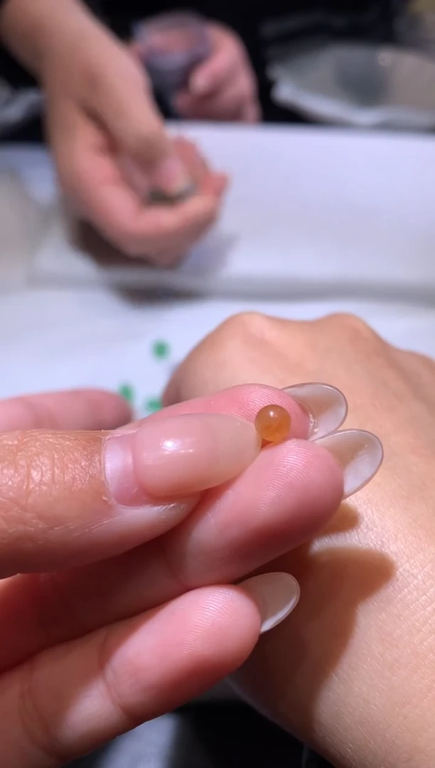 【闪购商品】定制翡翠未镶嵌4.4珠子400+40