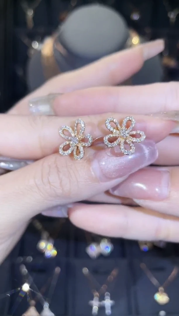 【闪购商品】钻石耳饰18K金镶嵌18K金玫  多人 五花