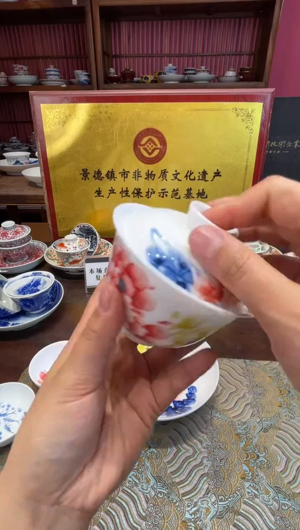 杯子瓷景德镇源头工厂生产，手工手绘