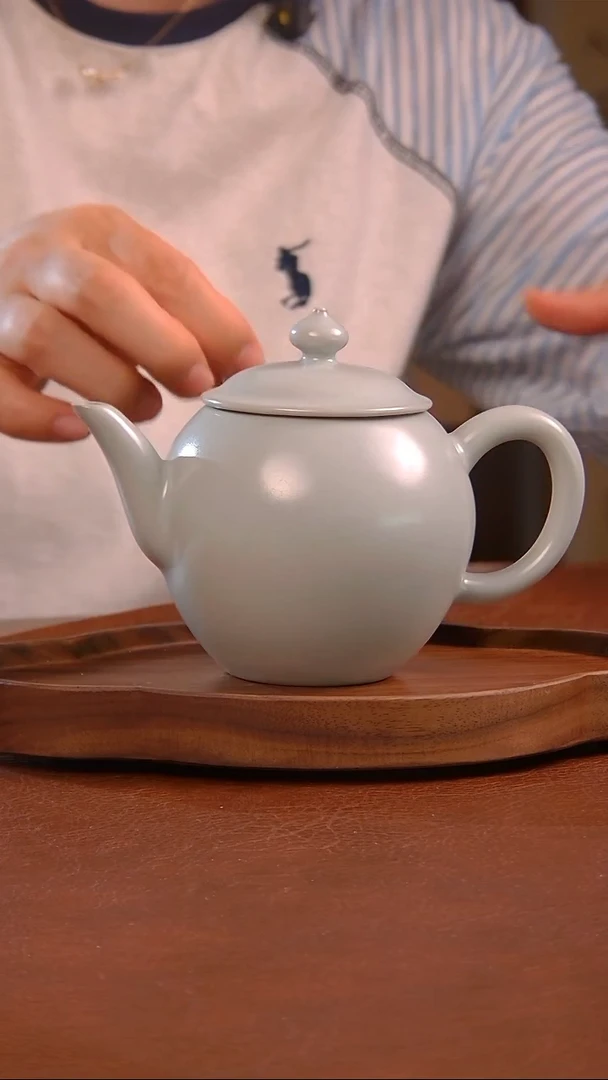 瓷片607号月白官帽   二级  王