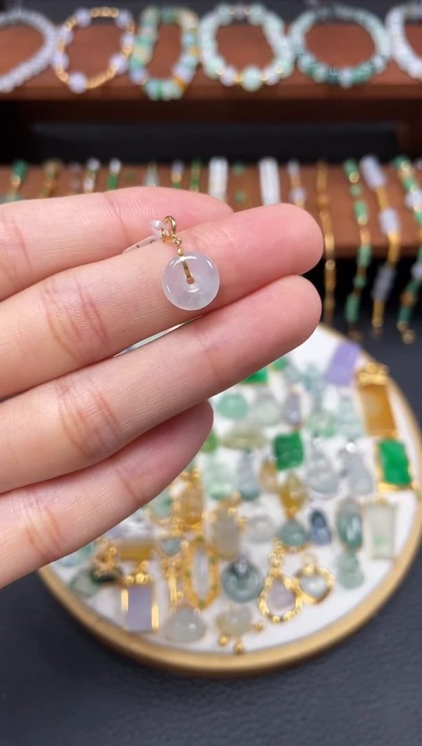 【闪购商品】翡翠吊坠(不含链)18K金镶嵌一个   JK235