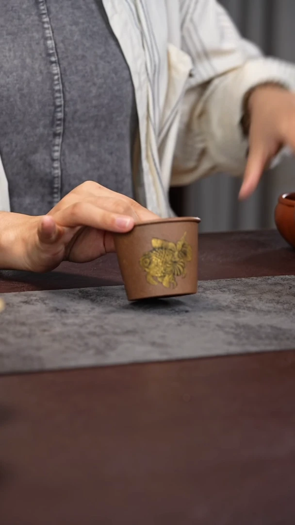 茶杯紫砂洋桶杯 手绘金鱼