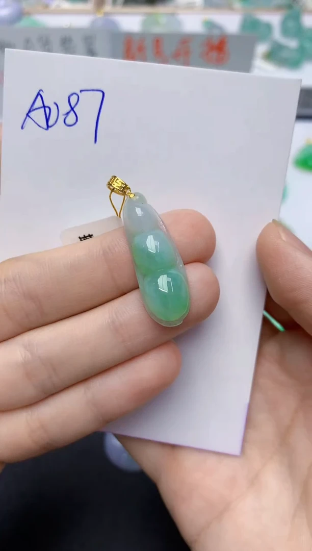 翡翠未镶嵌颈饰天然缅甸翡翠A货