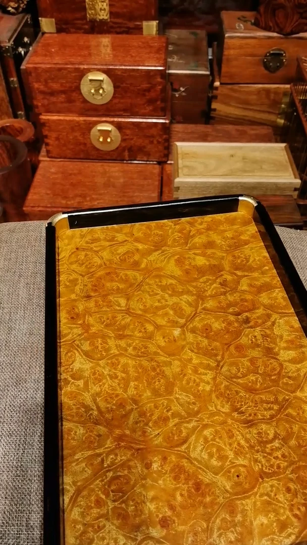 【闪购商品】香樟木木艺茶盘一个