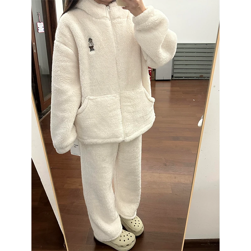 可爱卡通小熊珊瑚绒连帽睡衣套装女冬季新款加绒加厚拉链家居服女