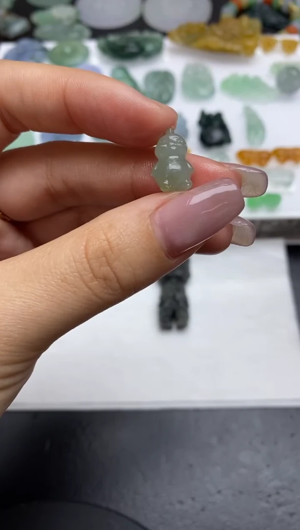 【闪购商品】定制翡翠未镶嵌翡翠毛货~