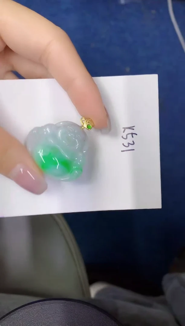 颈饰未镶嵌翡翠缅甸天然翡翠A货