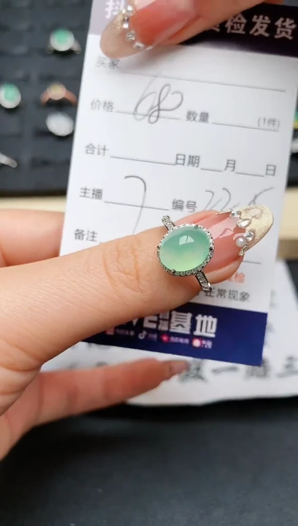 【闪购商品】翡翠戒指银S925镶嵌.........