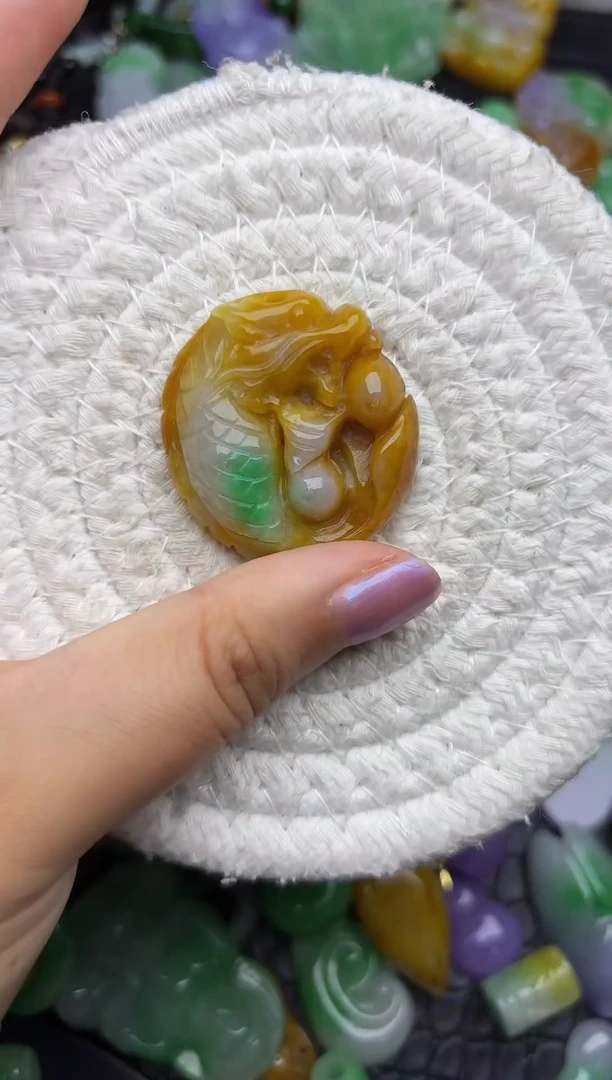 颈饰未镶嵌翡翠缅甸翡翠吊坠