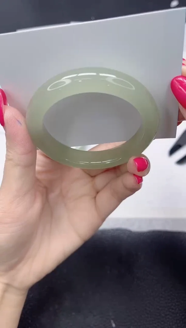 未镶嵌手镯石英质玉64-52.1