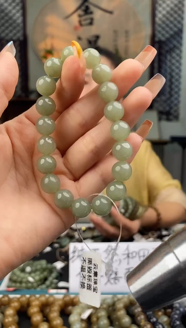 和田玉未镶嵌颈饰拍一发一