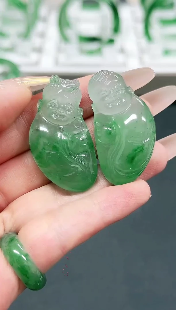 未镶嵌1石英质玉（非洲翠）/5748