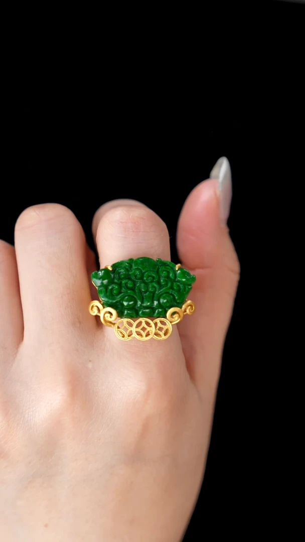 颈饰未镶嵌翡翠戒指7