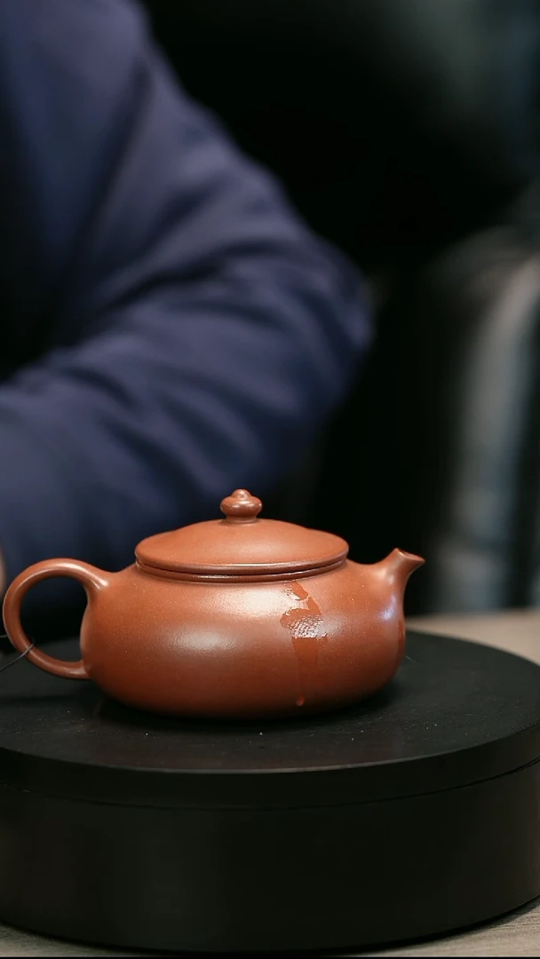 茶壶紫砂诚****行H2498陈娟清水泥光素寒江