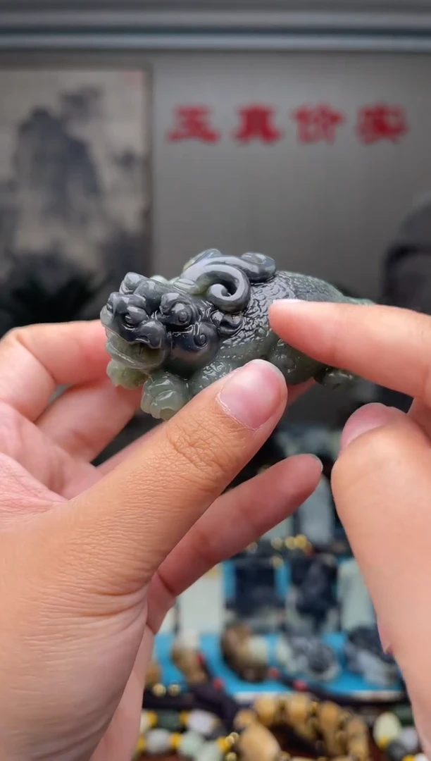 未镶嵌和田玉挂件1