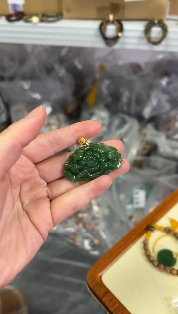 【闪购商品】和田玉颈饰银S925镶嵌和田碧玉牡丹花银吊坠[325]