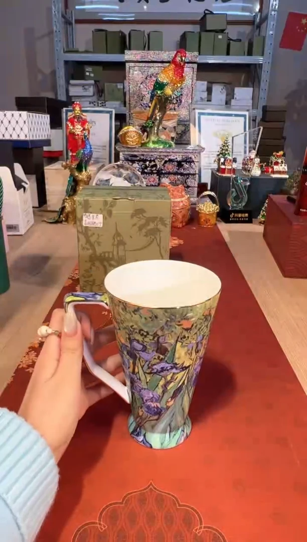 【闪购商品】杯166自然写生-鸢尾里昂杯