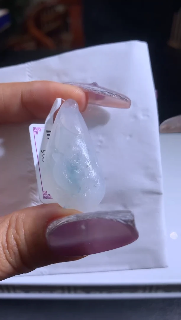 未镶嵌定制翡翠柯*玲翡翠