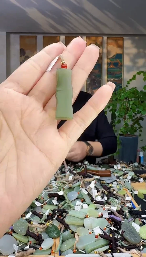 未镶嵌和田玉挂件拍一发一