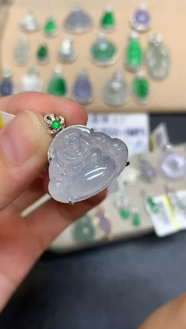 颈饰18K金镶嵌翡翠佛公【无服务费【48小时鉴赏期】