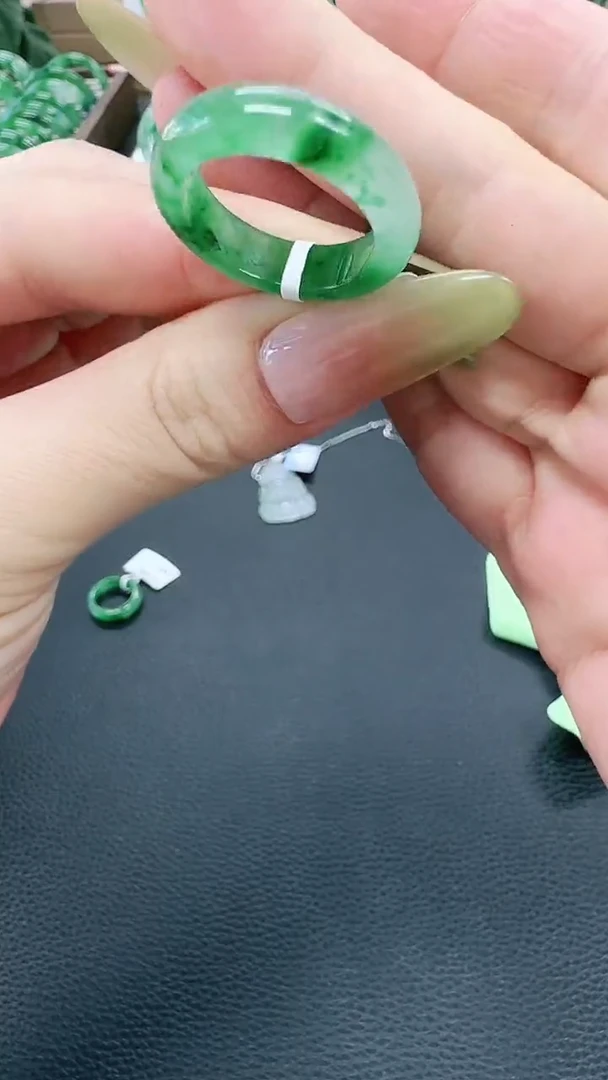 未镶嵌1石英质玉（非洲翠）/0297