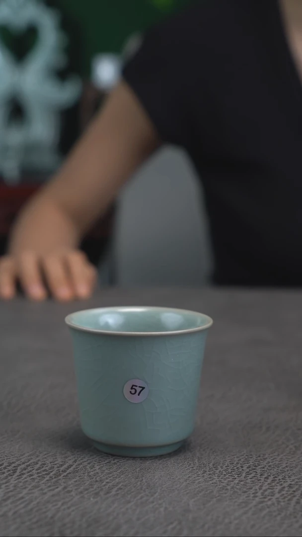 57号天青马蹄杯微瑕--y