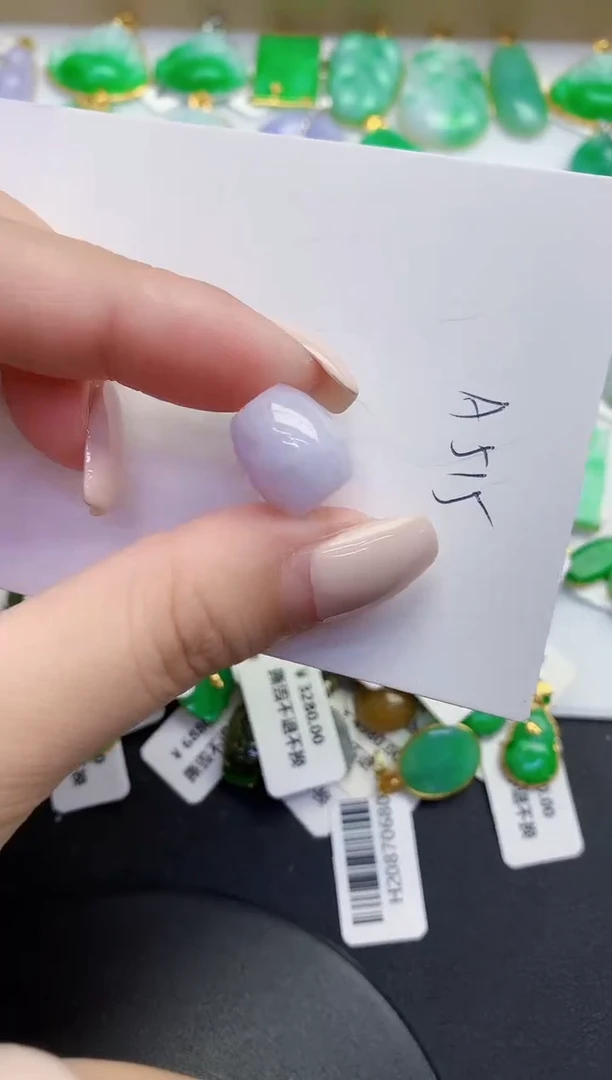 颈饰未镶嵌翡翠缅甸天然翡翠A货