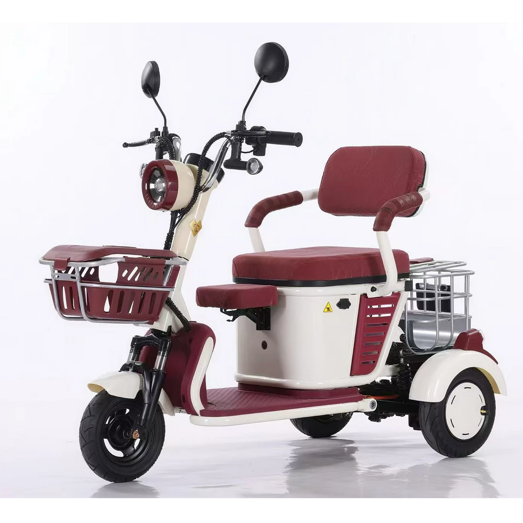 新款电动三轮车休闲代步客货两用适合老人接送孩子