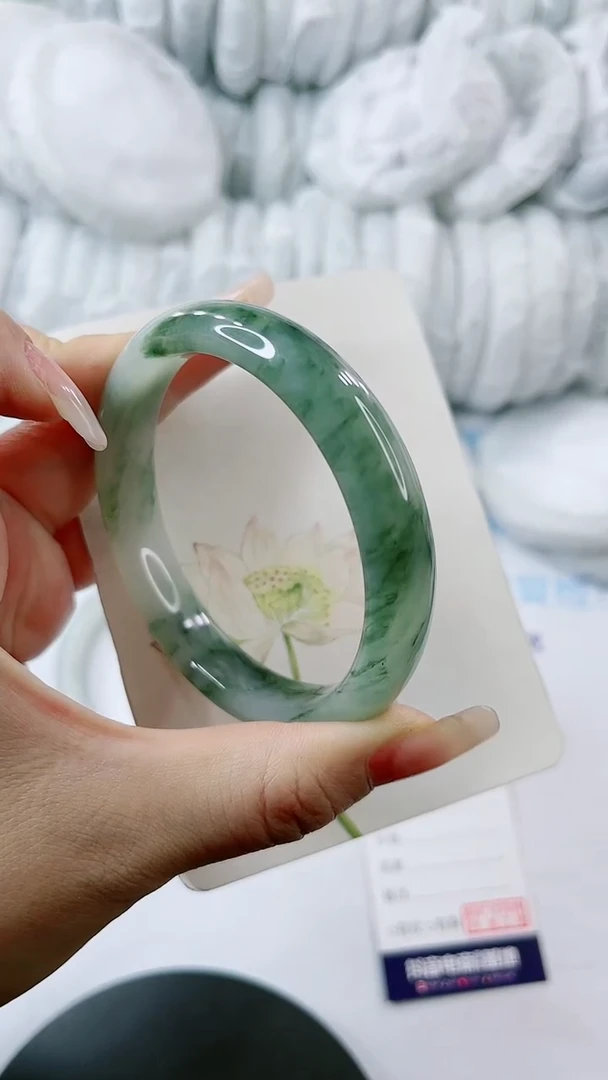 【闪购商品】石英质玉手镯未镶嵌0145800520